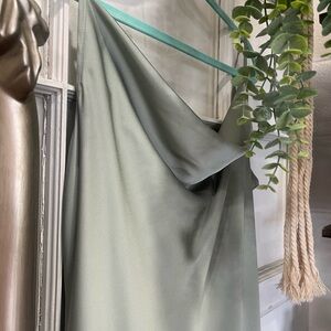 Elegant Green Women's Dress